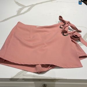 TCEC - skort with side ties